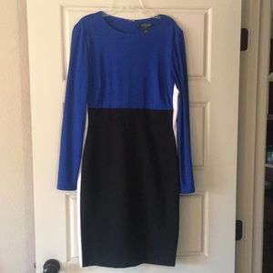 Beautiful Lauren size 8 scuba dress. Never worn very flattering!